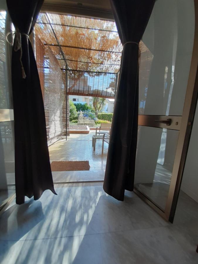 La Gran Dama Bed & Breakfast โรเซโต เดญา อาบรูซซี ภายนอก รูปภาพ